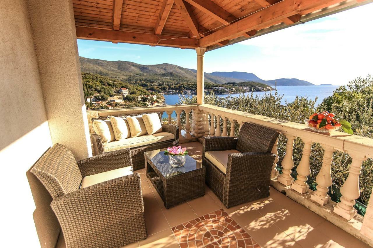 Marivo Guest House Molunat Exterior photo